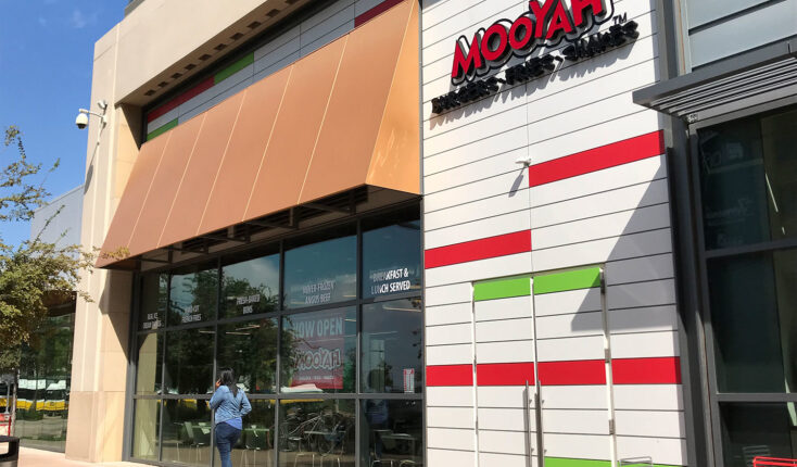 MOOYAH City Line Richardson Exterior