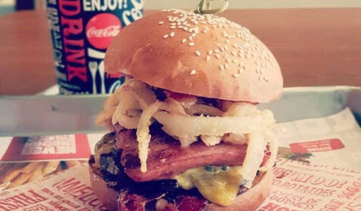 Mooyah Oman Burger