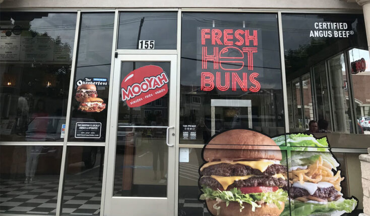 MOOYAH Plano Parker Restaurant